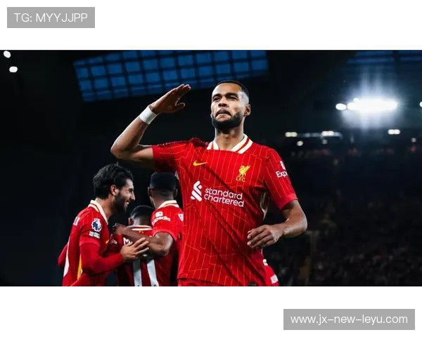 利物浦加克波顺脚抽射皮球旋入上角绝美画面：一次足下的诗性瞬间